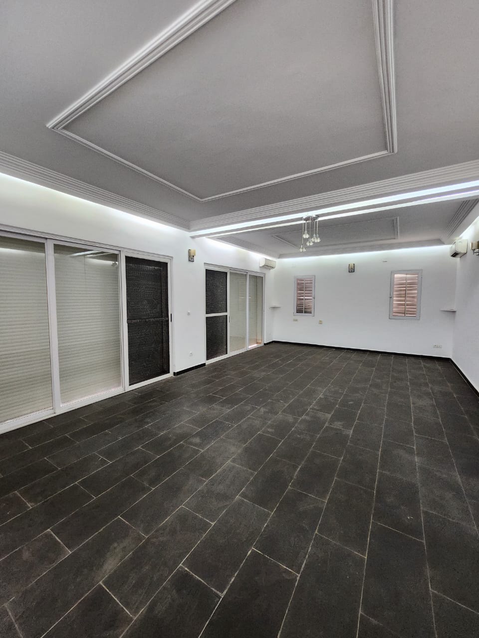 Immeuble R+2 avec boutiques en vente au Grand Marché de Lomé – 1 milliard FCFA