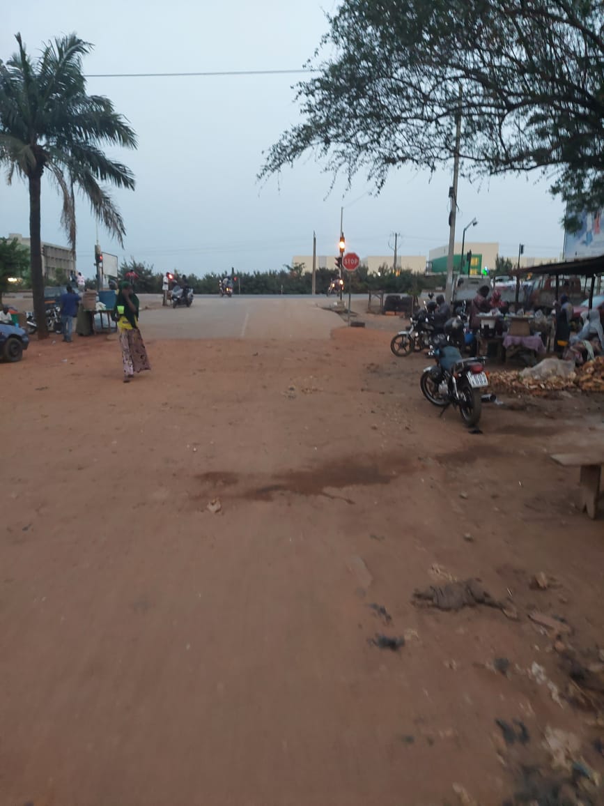 Villa 4 chambres en vente à Agoè Démakpoè avec boutique – 26 millions FCFA