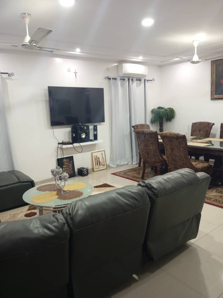 Appartement 2 chambres meublé à louer à Olibo, Avepozo – 270 mille FCFA