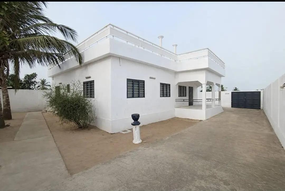 Maison duplex moderne en vente à Aného côté mer – 50 000 000 FCFA