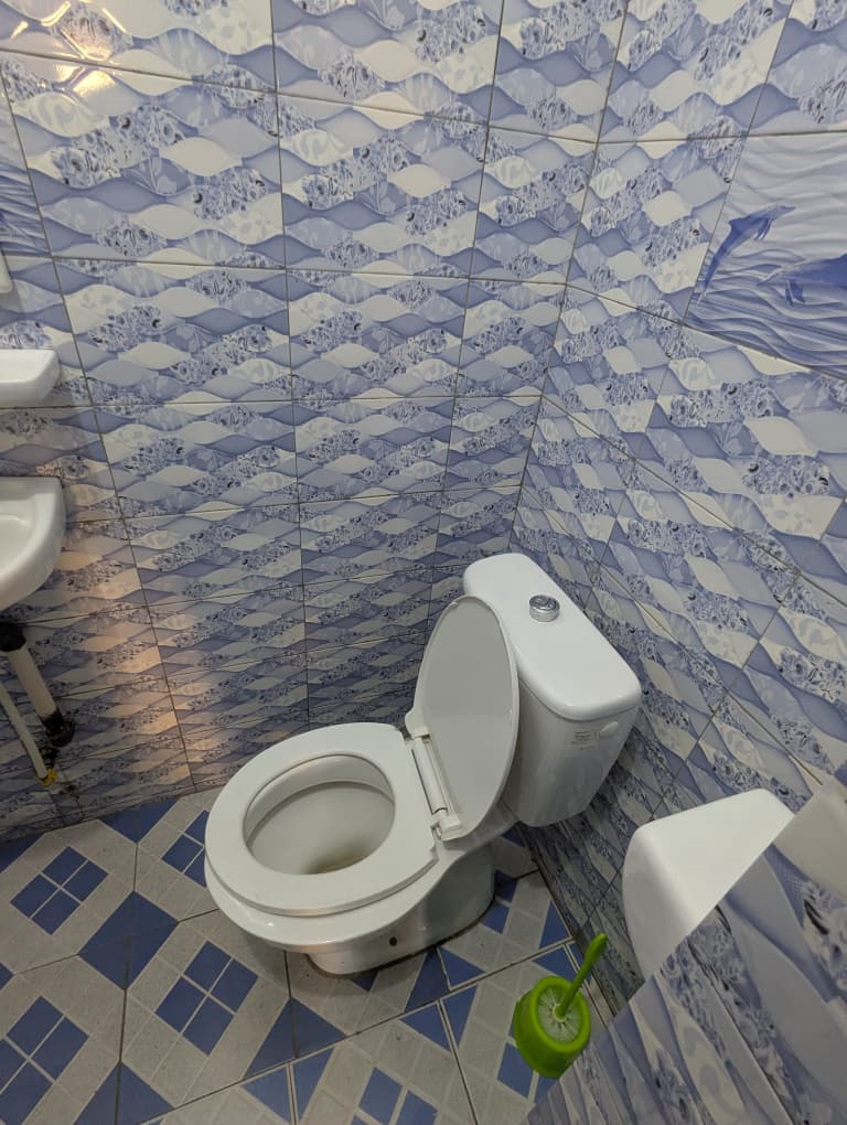 Studio à louer à Djidjolé – 120000 FCFA