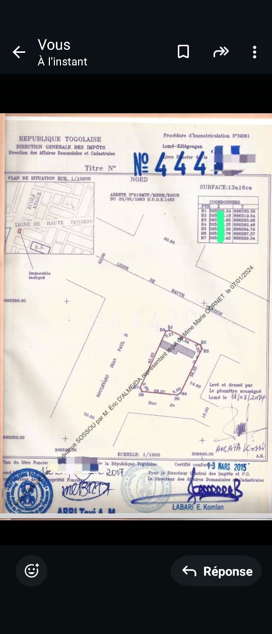 Terrain de 2 lots en vente en bordure de goudron à Lomé – 150 millions FCFA le lot