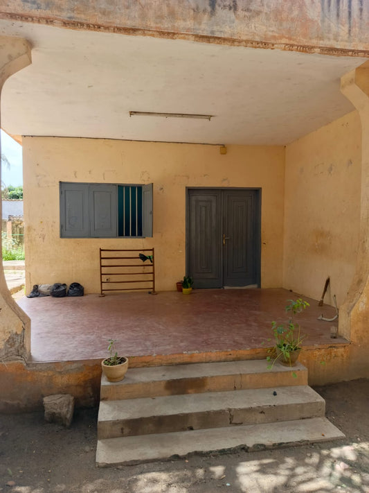 Villa 4 chambres à vendre à Agbalépédo – 50 millions FCFA