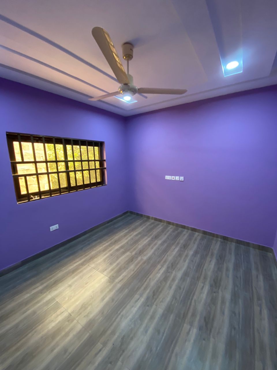 Villa duplex 9 chambres en vente à Adidogomé Sagbado – 120 millions FCFA