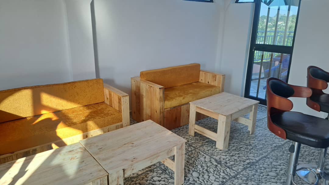 Villa 3 chambres en location meublée à Glidji – 40000 FCFA par jour