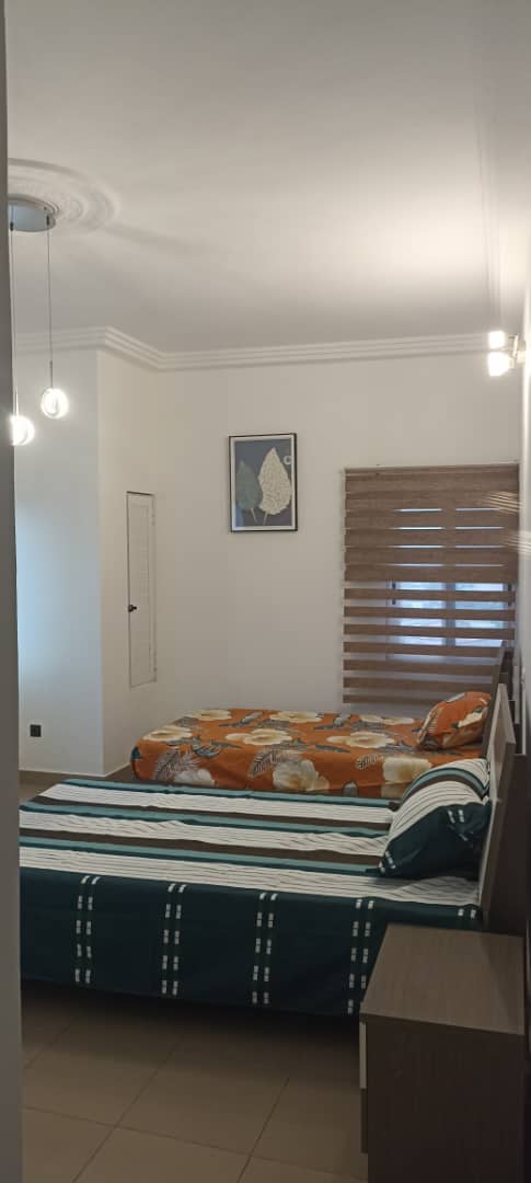 Appartement meublé de 2 chambres salon à louer à Kodjoviakopé – 500 000 FCFA/mois