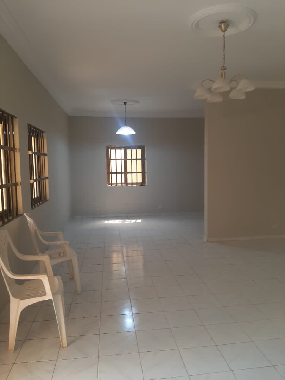 Villa à louer à Avedji – 200000 FCFA