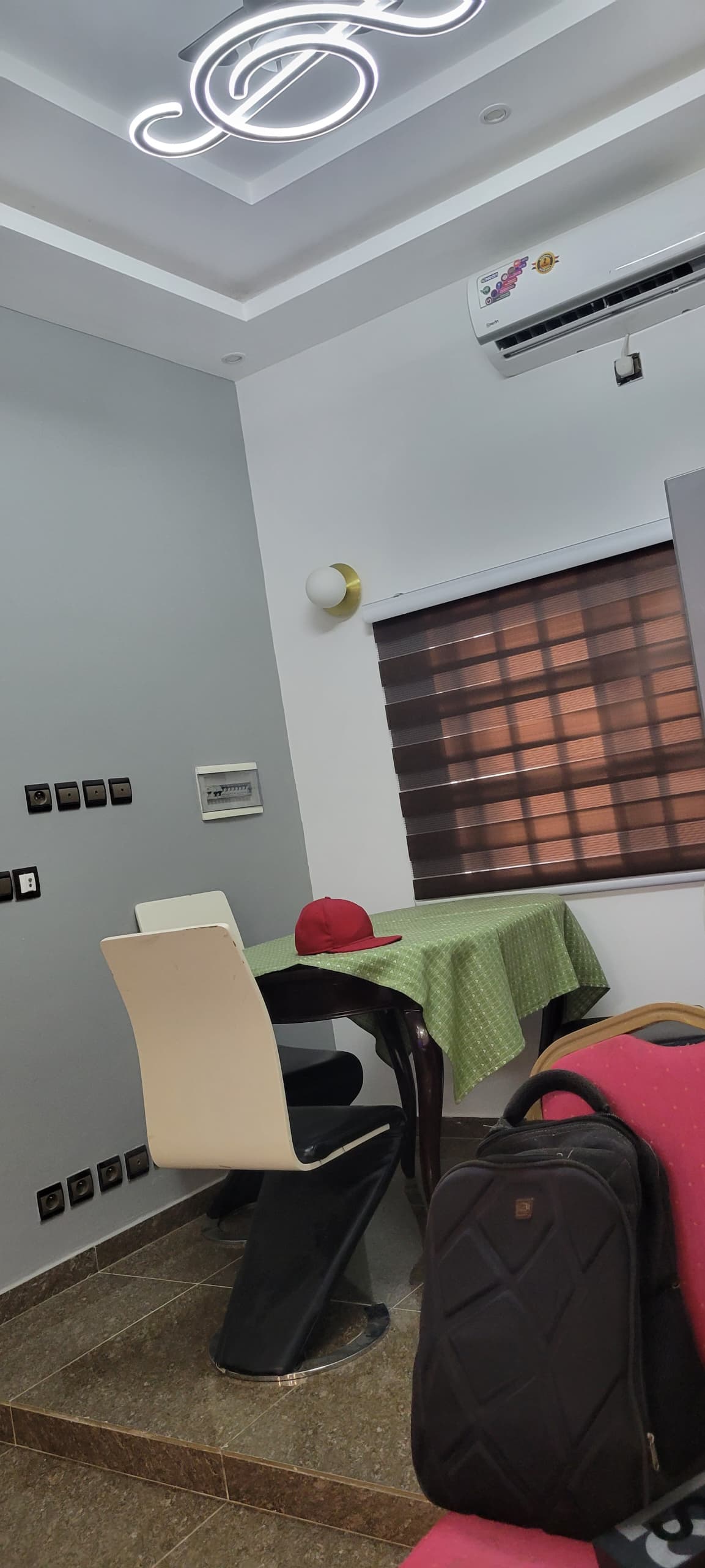 Appartement meublé de 3 chambres à louer à Avepozo – 400000 FCFA