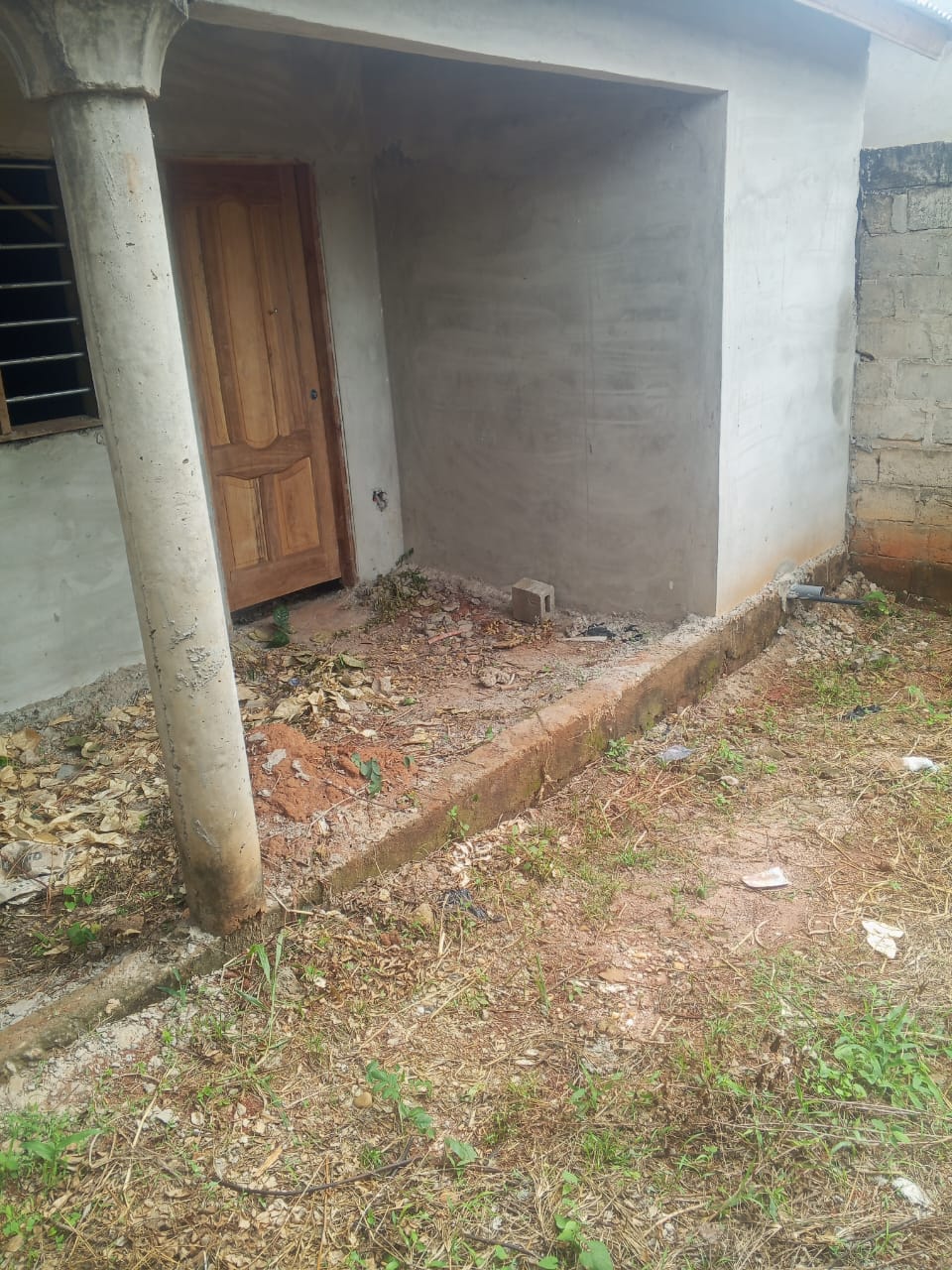 Projet immobilier locatif en construction sur 1/2 lot en vente à Agoè Logopé – 20 millions FCFA