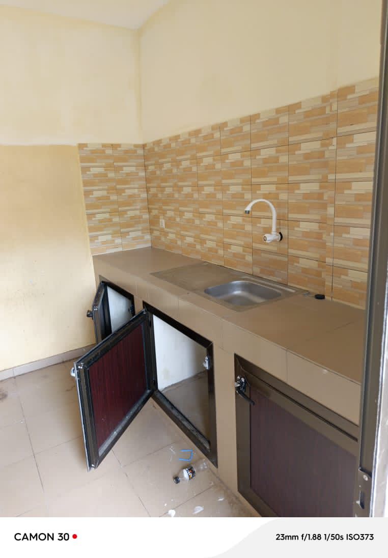 Villa 2 chambres en vente à Zanguera – 45 millions FCFA