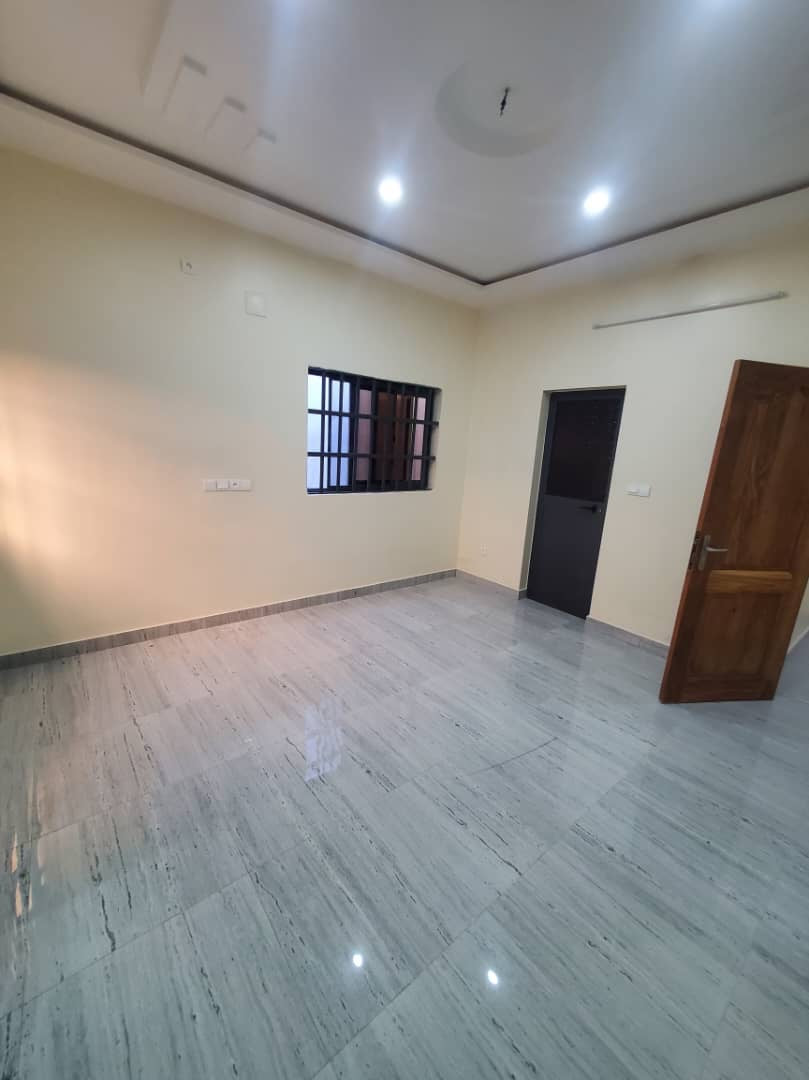 LOMÉ – ADIDOGOMÉ SAGBADO – VILLA 4 PIÈCES À VENDRE