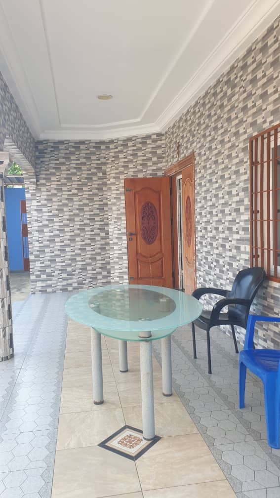 Villa 5 chambres en vente à Avepozo côté plage proche du goudron – 70 millions FCFA