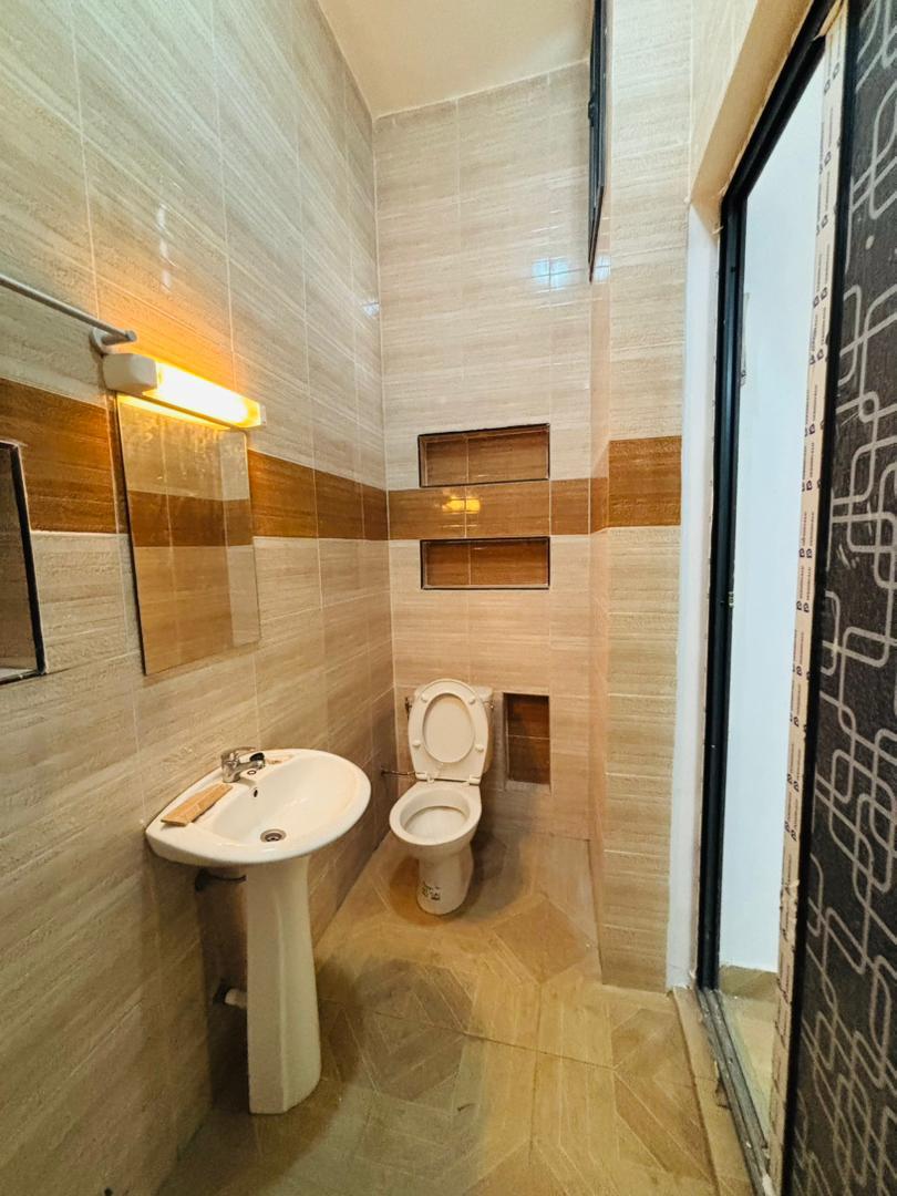 À LOUER NICKEL VILLA 350.000F CFA [KÉGUÉ]