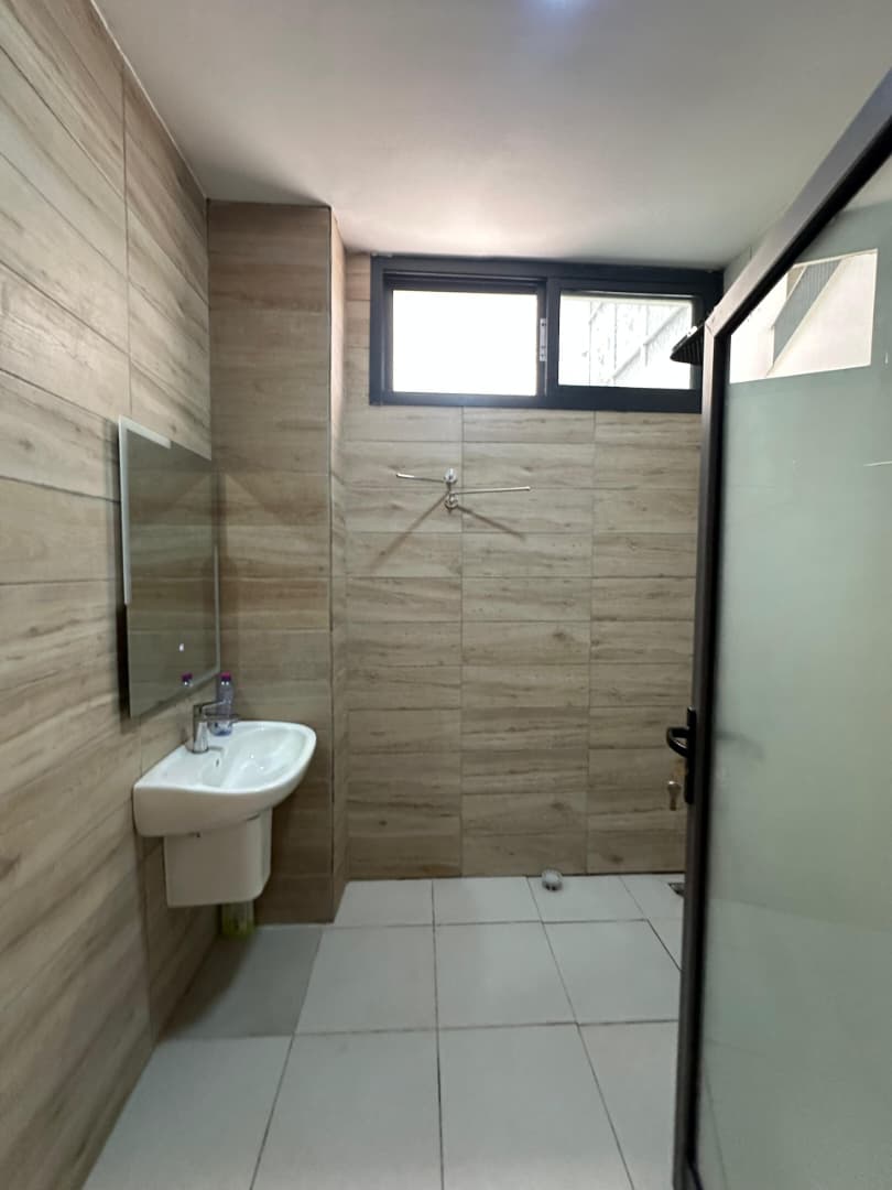 Appartement meublé chambre salon en location à Adidogomé Wonyomé – 300 000 FCFA