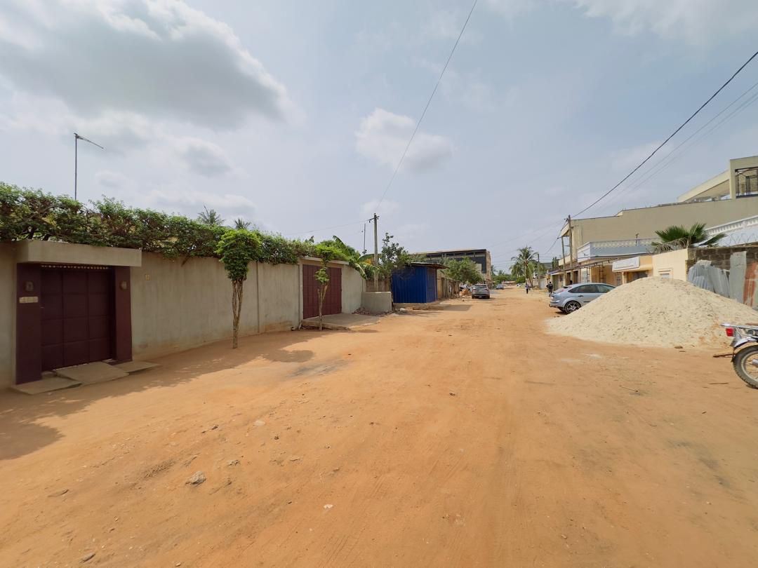 Terrain demi lot en vente à Kegué – 30 millions FCFA