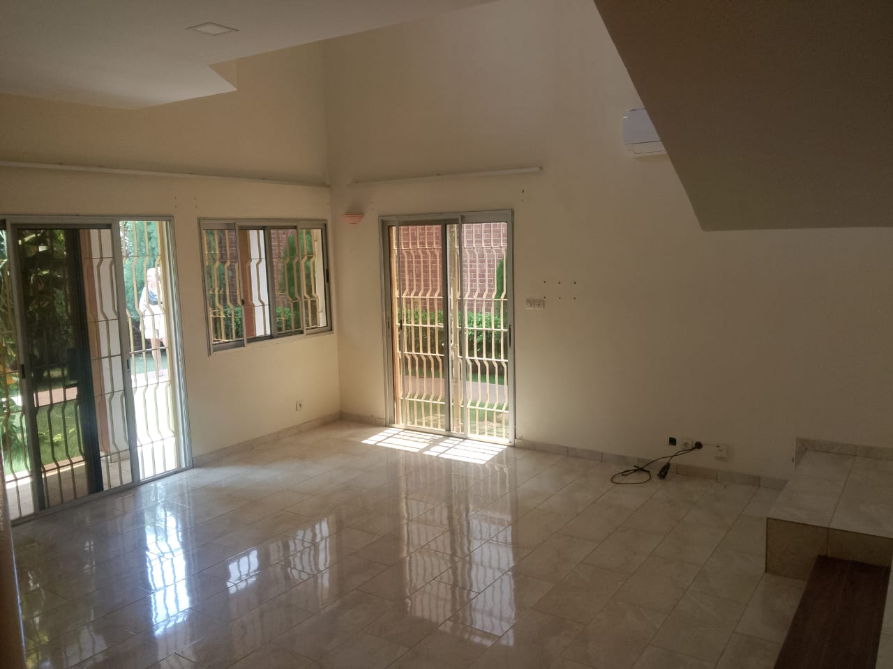 Villa duplex moderne 4 chambres en vente à Hédzranawoé – 160 millions FCFA