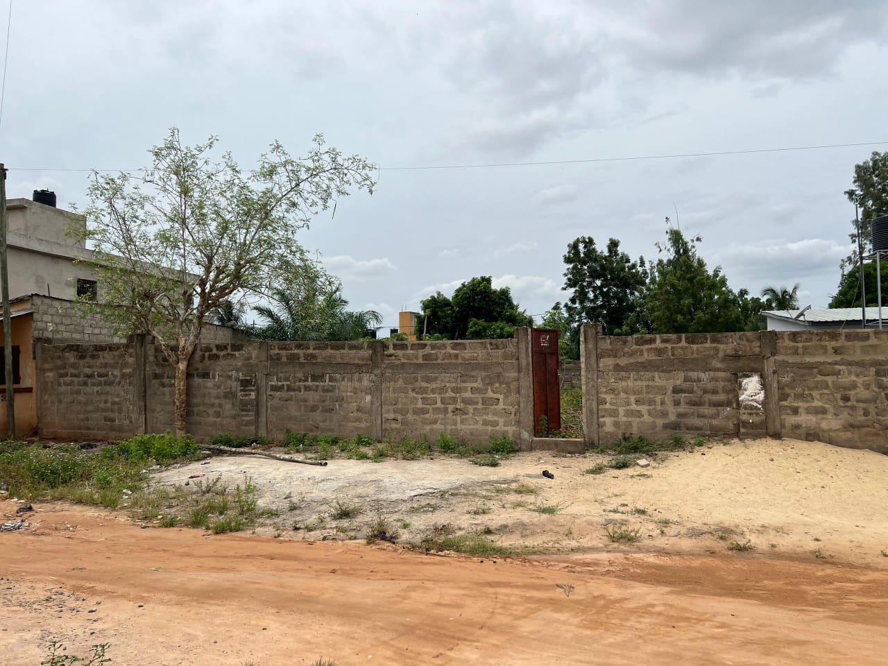 Terrain de 515 m² en vente à Sanguera ARS – 23 millions FCFA