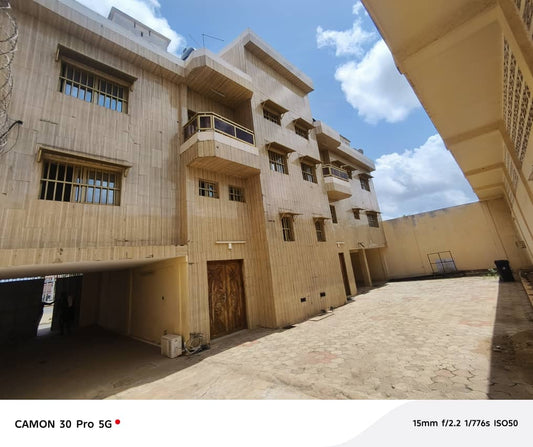 Villa en vente en bordure du goudron à Adidogomé Apédokoè – 270 millions FCFA