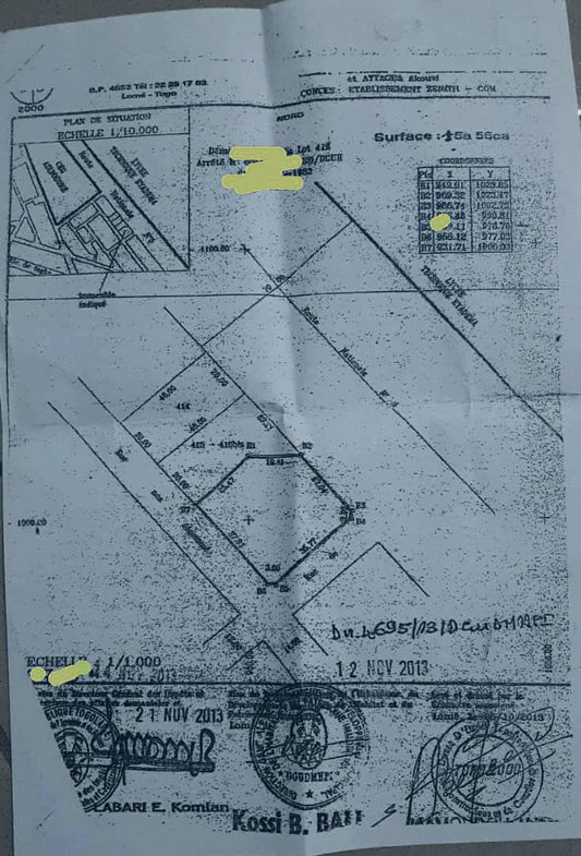 Terrain de 1556 m² en vente à Adidogomé Lycée Technique en bordure de goudron – 250 millions FCFA