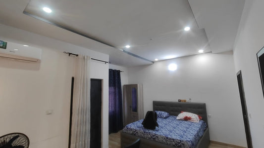 Studio meublé en location longue durée à Adidogomé Lycée Technique – 75 000 FCFA/mois