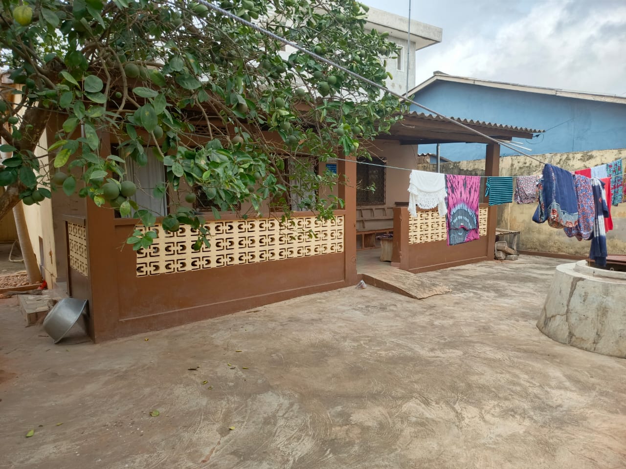 Maison en angle de 2 voies à Adidogomé Atilamonou à 200m du goudron – 27 millions FCFA