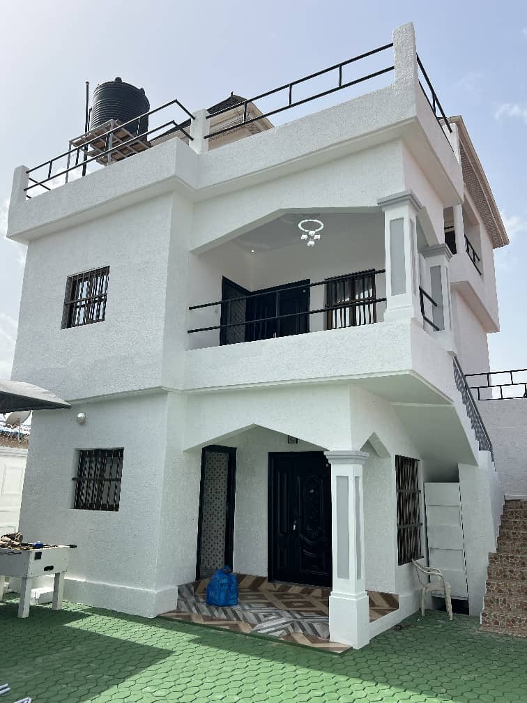 Villa 4 chambres meublée en vente à Adidogomé Segbé – 55 millions FCFA