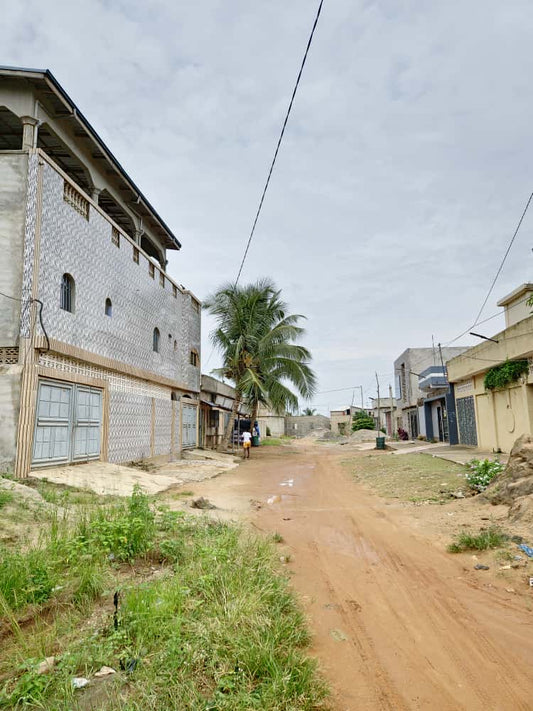 Terrain de 563 m² en vente à Légbassito Avinatato – 15 millions FCFA