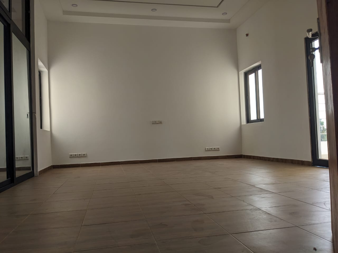 Villa 4 chambres en location à Agoè Legbassito Madjikpeto - 350 000 FCFA