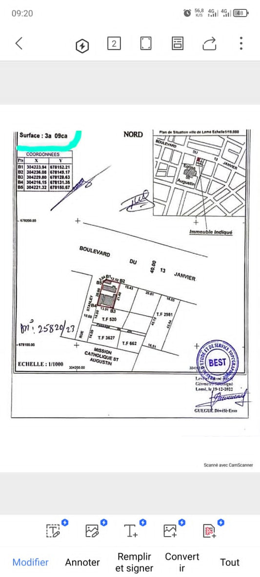 Terrain de 300 m² en angle de rue à vendre à Dékon – 250 millions FCFA