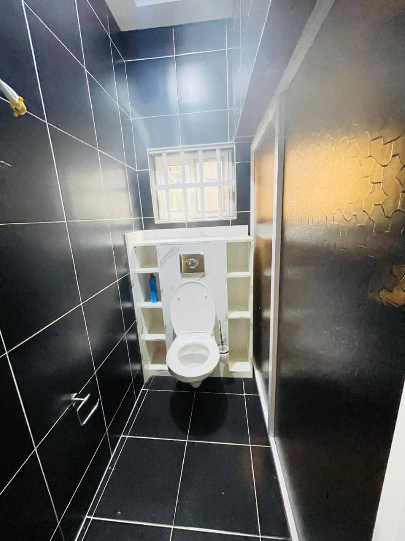 Villa à louer à Avépozo – 500000 FCFA