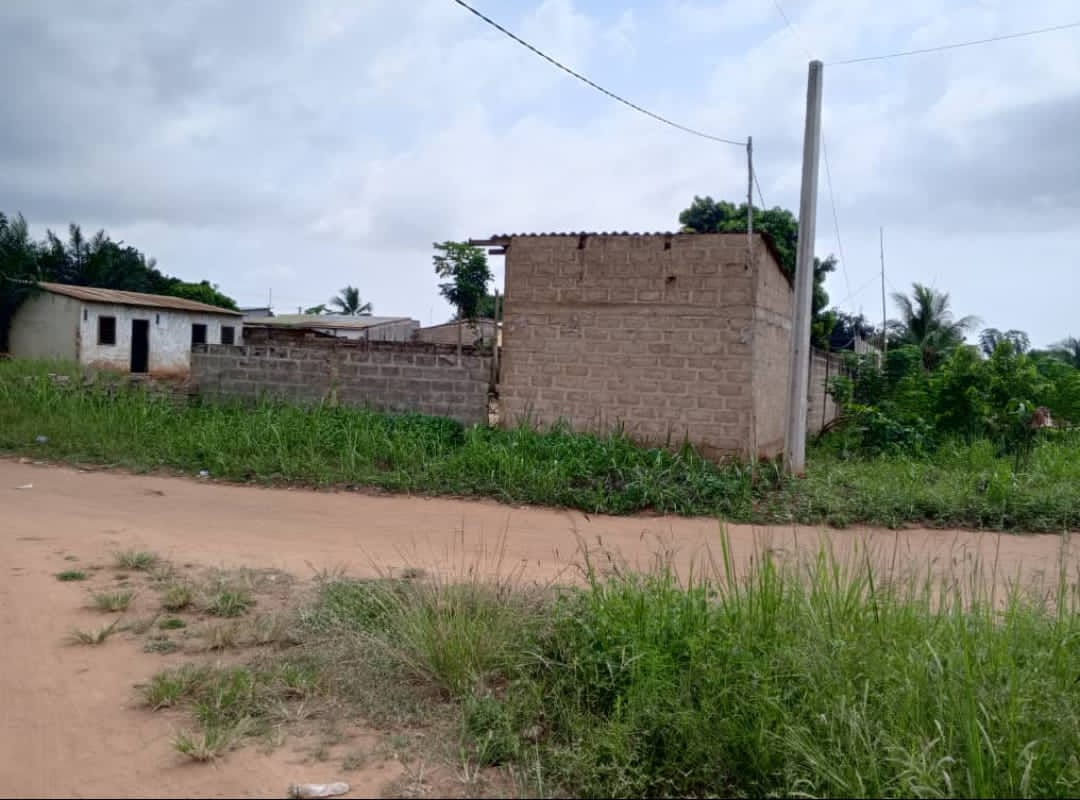 Terrain 1 lot en vente en angle de rue à Adidogomé Sagbado – 20 millions FCFA