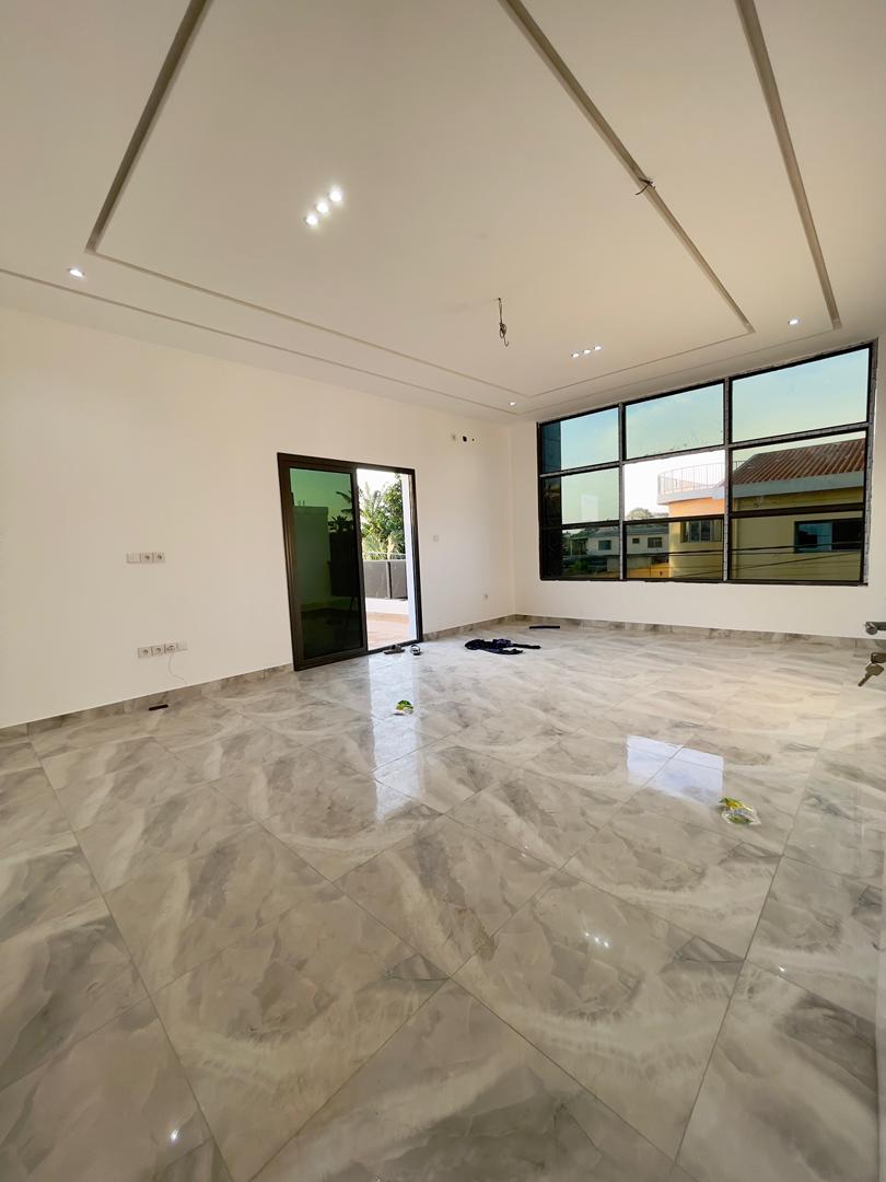 Villa à vendre à Tokoin – 250 Millions FCFA