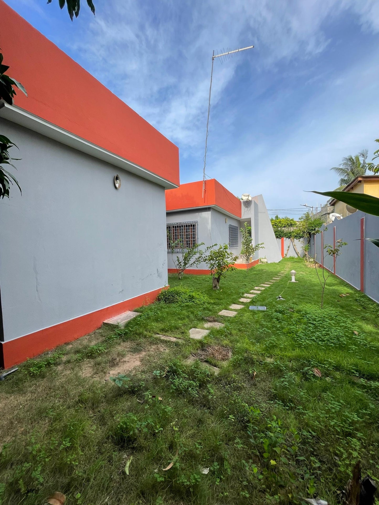 À VENDRE – VILLA 4 PIÈCES SUR 600M² À ADIDOGOMÉ WOGNOMÉ – 70 MILLIONS FCFA