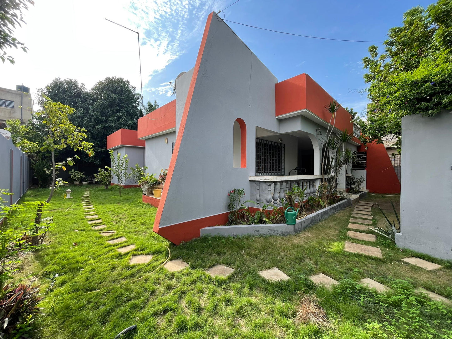 À VENDRE – VILLA 4 PIÈCES SUR 600M² À ADIDOGOMÉ WOGNOMÉ – 70 MILLIONS FCFA