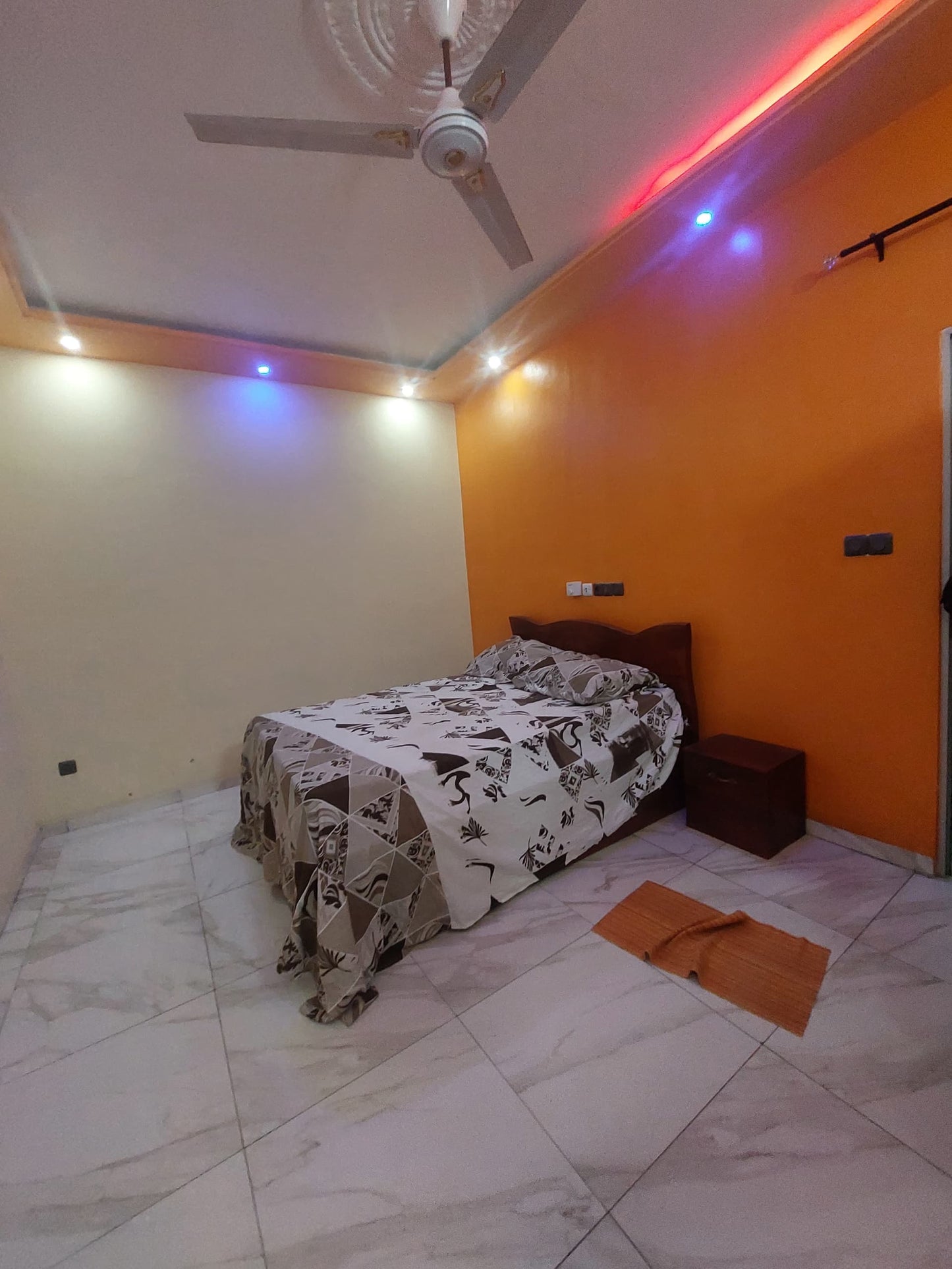 Villa 2 chambres meublée à louer à Avepozo – 300 mille FCFA