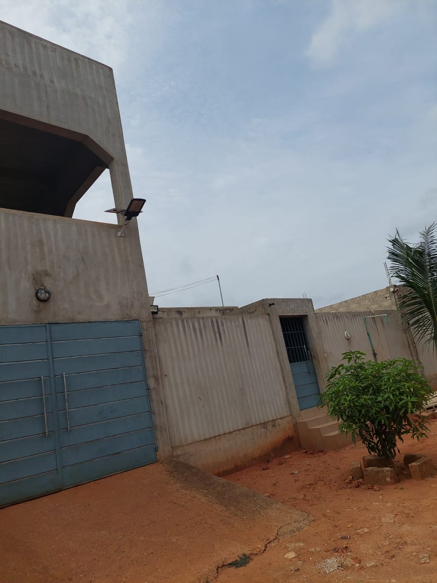 Terrain 1 lot en vente à Apessito – 12 millions FCFA