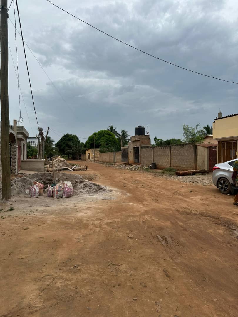 Terrain en bordure de goudron à Djagblé – 13 000 000 FCFA