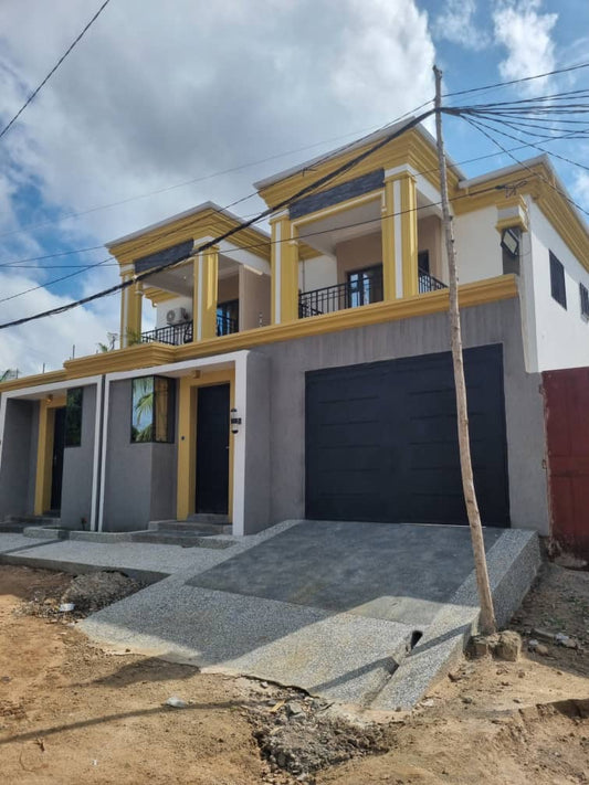 À VENDRE – VILLA 4 PIÈCES (03 chambres + salon) À ZANGUÉRA | 50 millions FCFA