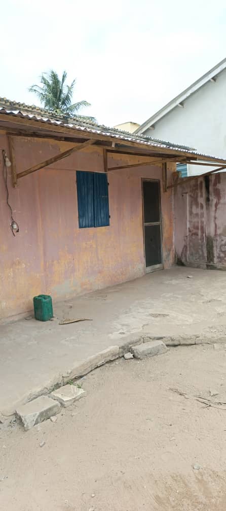 Terrain 1 lot en vente à Adidogomé Boukarou – 80 millions FCFA