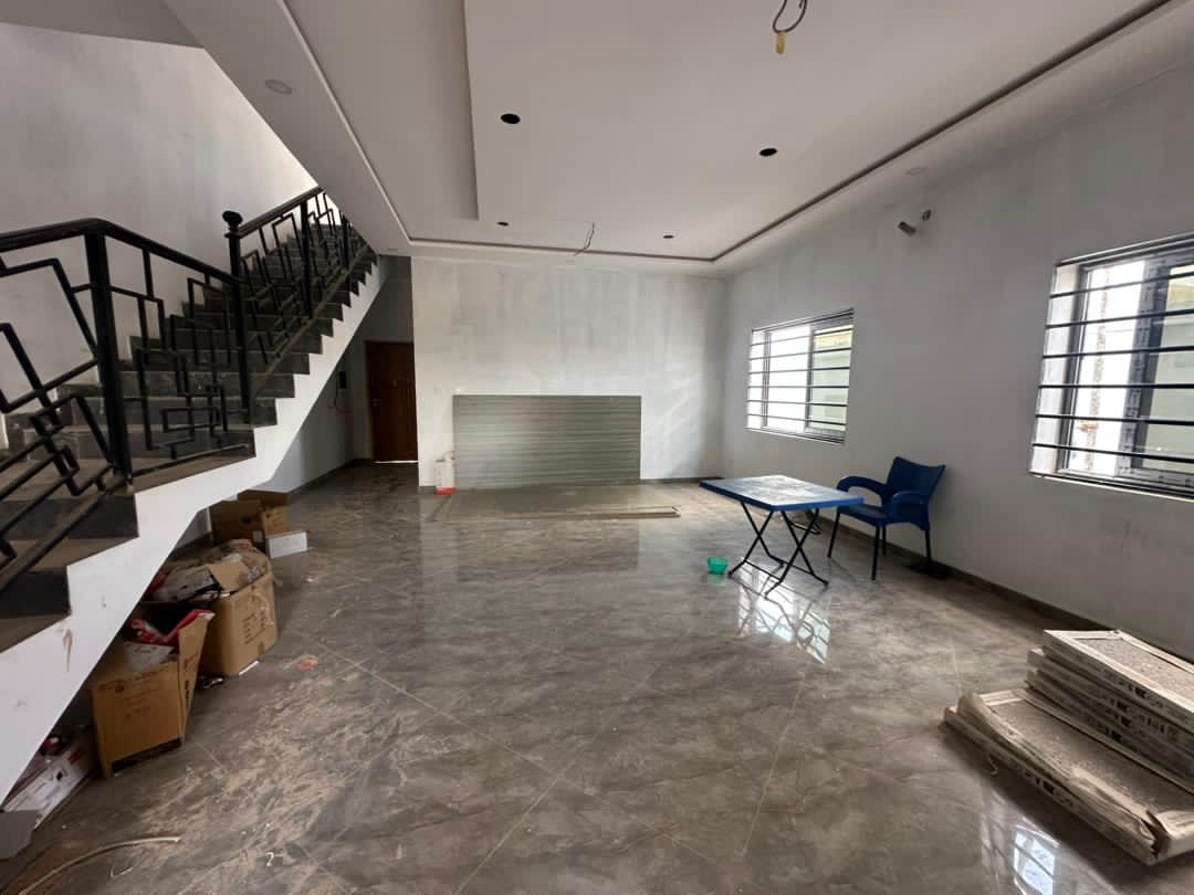Villa duplex 3 chambres à louer à Agoè Sogbossito Somayaf - 300 000 FCFA