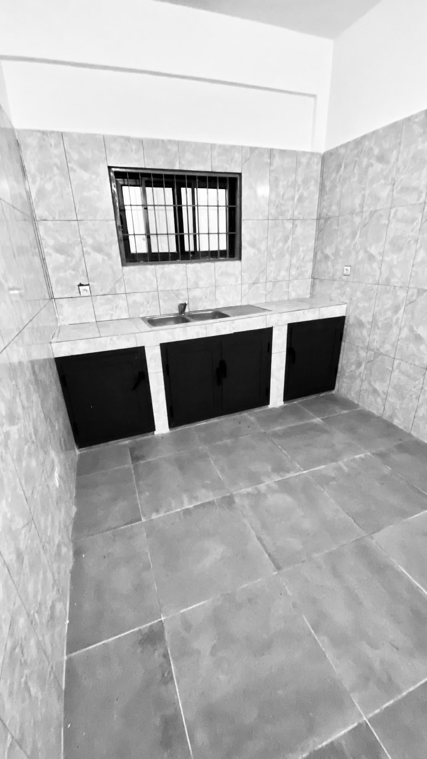 Appartement à louer à Attikoumé – 180000 FCFA