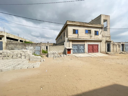 Villa inachevée 3 chambres en vente à Baguida – 27 millions FCFA