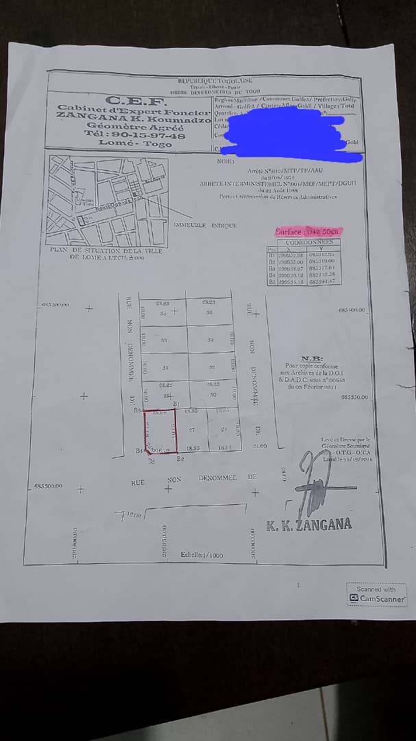 Terrain de 450 m² en vente à Totsi – 60 000 000 FCFA