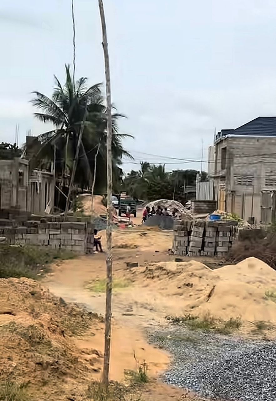 Villa 2 chambres en vente sur demi lot à Gbodjomé – 10 millions FCFA