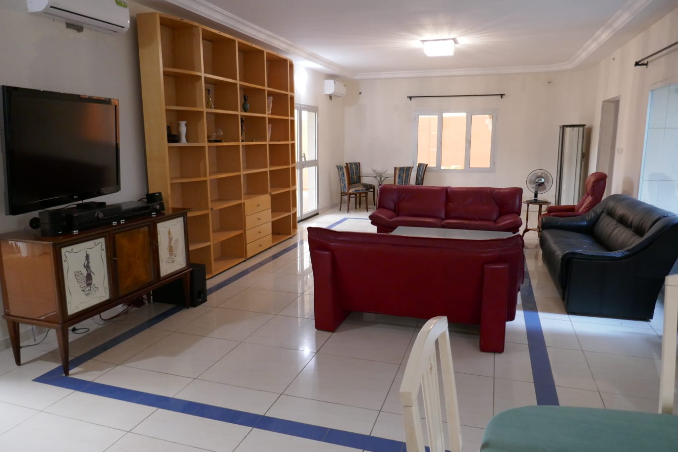 Villa duplex meublée 8 chambres en vente à Kégué kpatcha – 400 millions FCFA