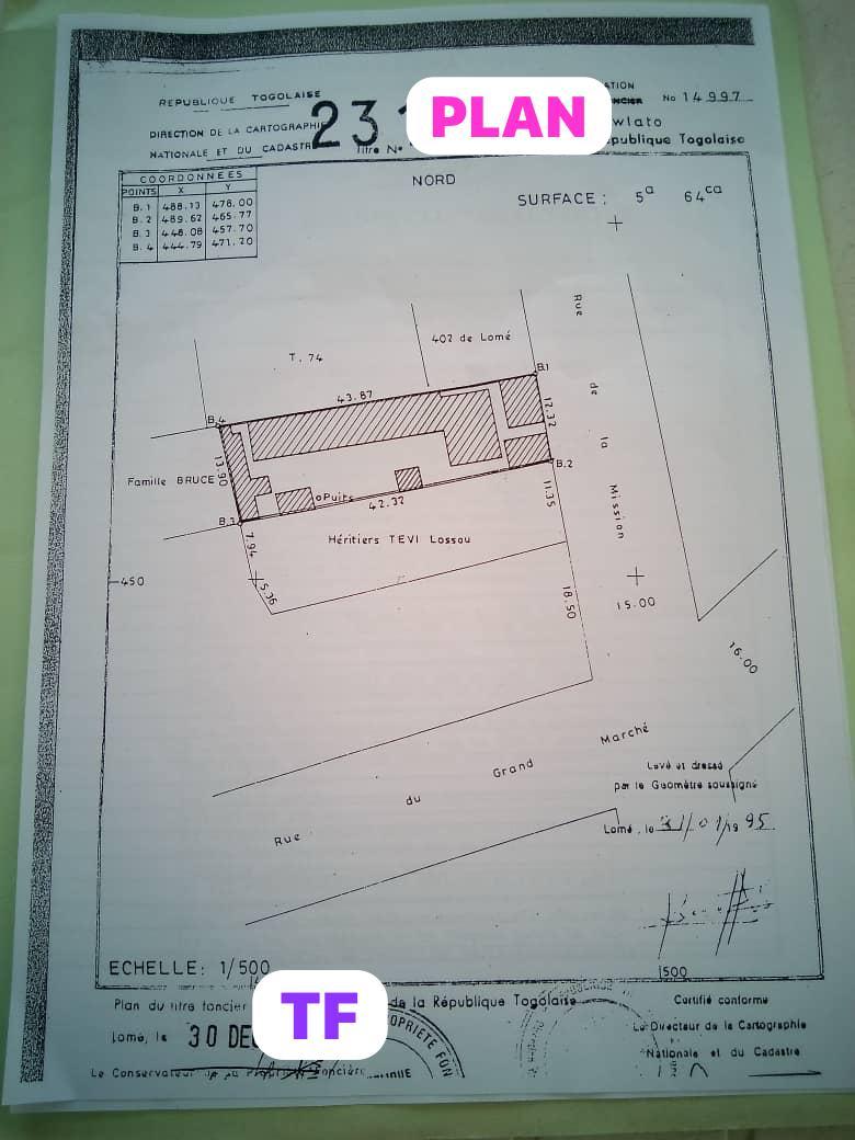Immeuble R+2 avec boutiques en vente au Grand Marché de Lomé – 1 milliard FCFA