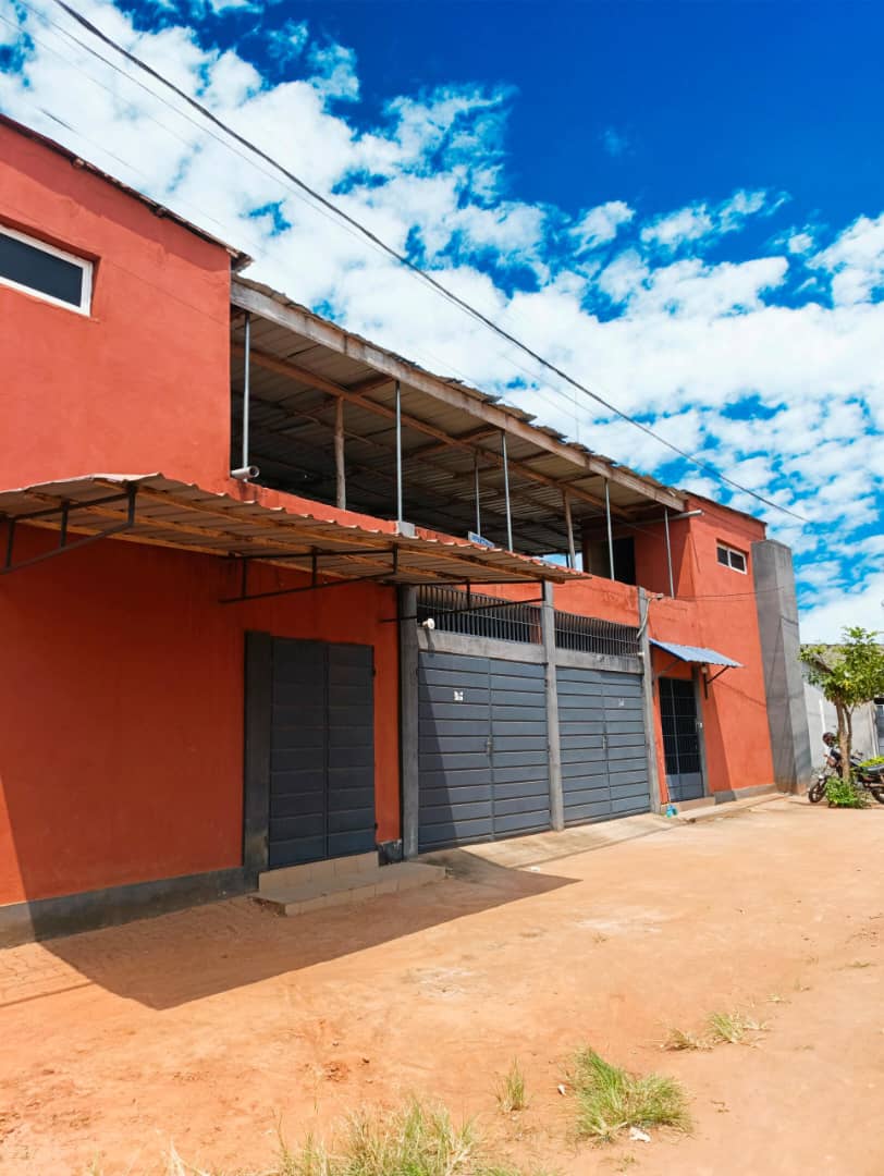 Maison en vente à Agoè Léo2000 – 95 millions FCFA