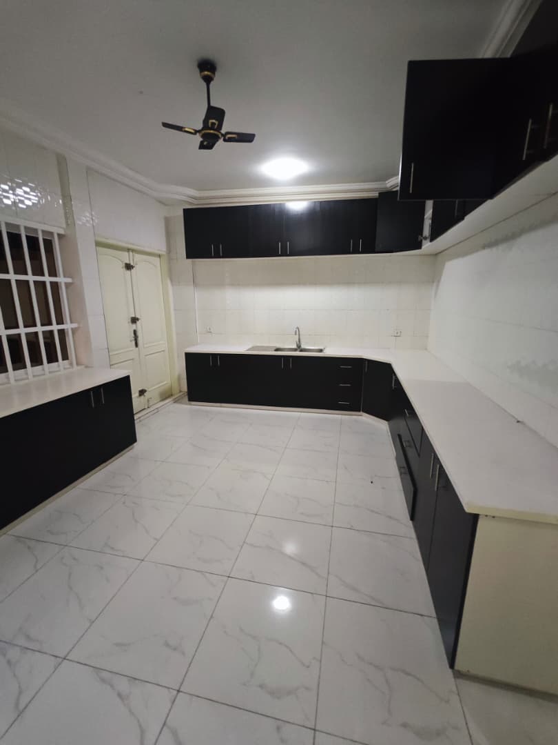 Villa triplex en location à Adidogomé Madiba – 400 mille FCFA