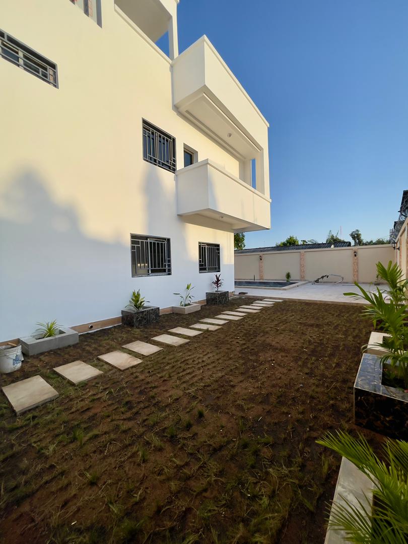 Villa à vendre à Tokoin – 250 Millions FCFA