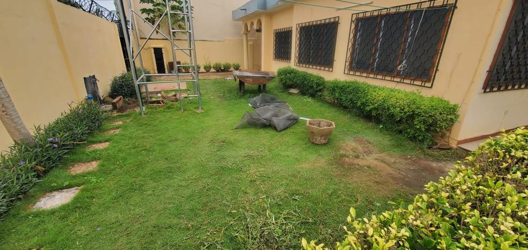 Villa basse 4 chambres en vente à Tokoin Forever – 130 millions FCFA